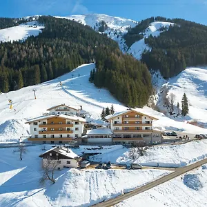Hotel Am Mitteregghof, Saalbach