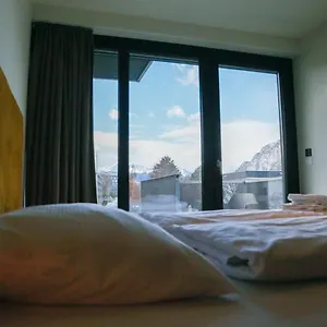 Aparthotel Blackhome East I Contactless Check-in Innsbruck